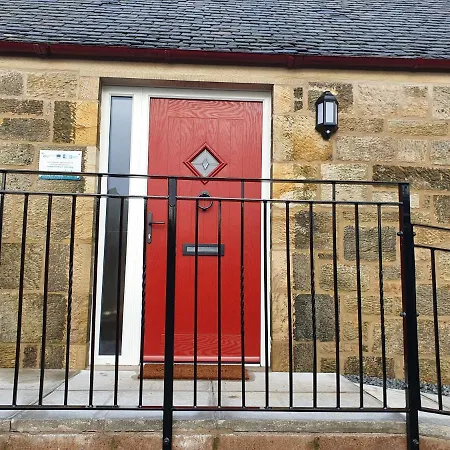 Inviting 2-Bed Barn With Hot Tub Near Muirkirk Villa Cumnock Exterior photo