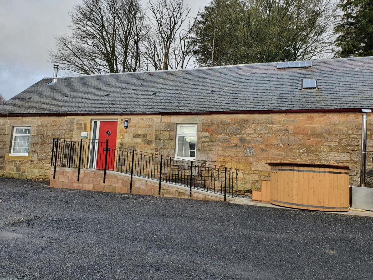 Holiday home Inviting 2-bed Barn With Hot Tub Near Muirkirk Cumnock