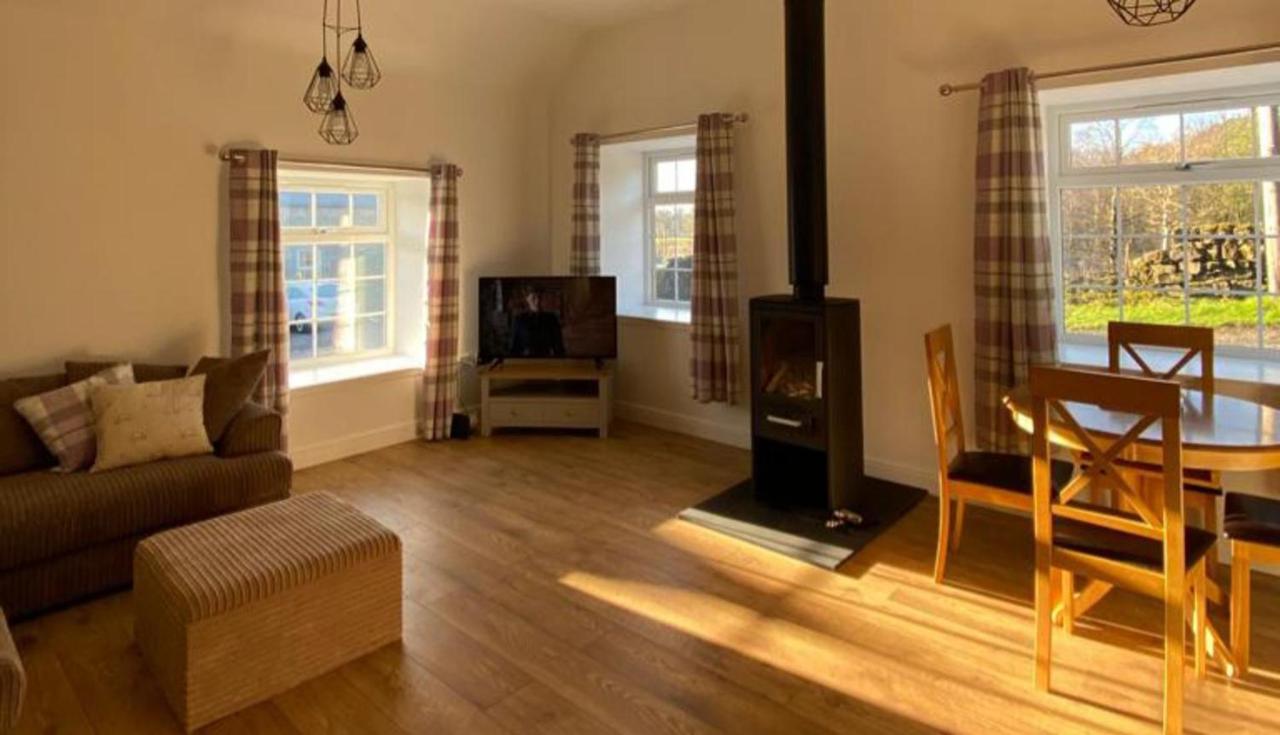 Inviting 2-bed Barn With Hot Tub Near Muirkirk Cumnock